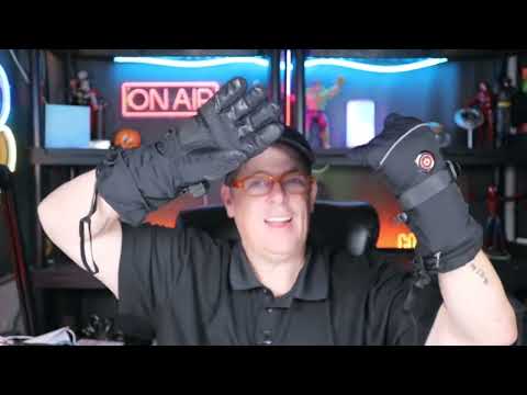 PEKWZIZ Rechargeable Heated Gloves for Men Women, 6000mAh Batteries, Waterproof Touchscreen Winter Gloves (Model YLD-061-Gloves) shown during my hands-on review