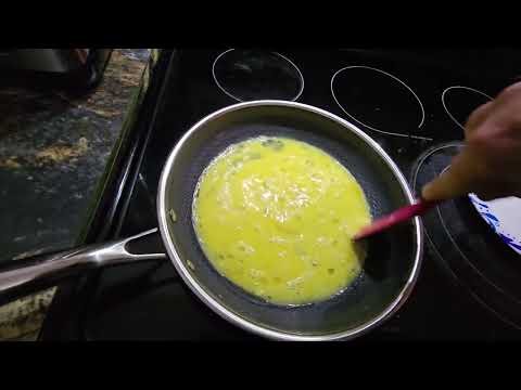 HexClad 10-inch pan: HexClad 10-Inch Hybrid Frying Pan shown during my hands-on review